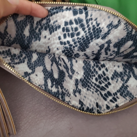 Purse - Picture 4 of 4